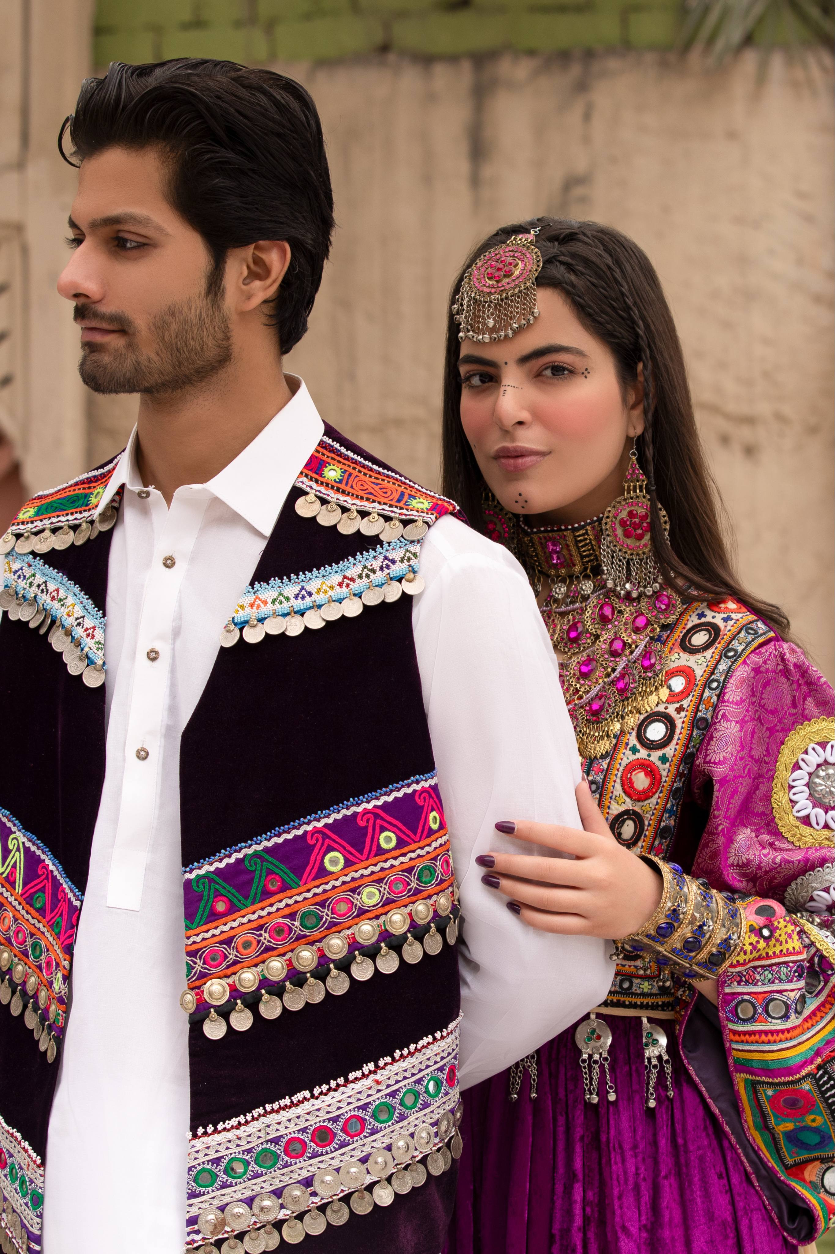 GULALAI  (ګلالې)