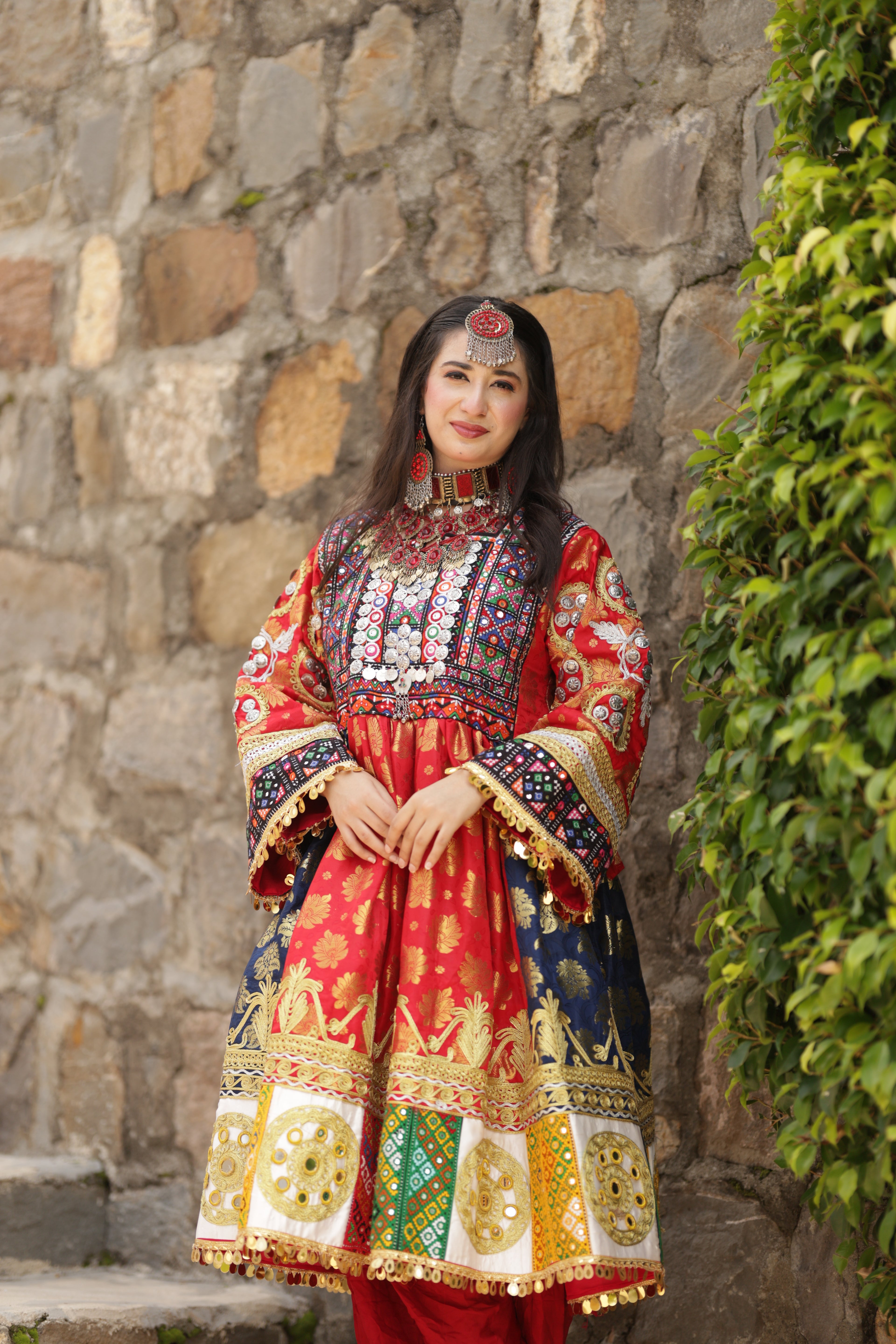 GULNAAR (ګلنار)